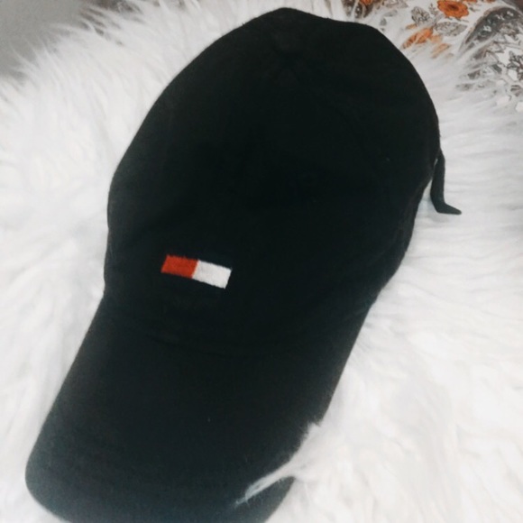 TOMMY HILFIGER HAT - Picture 3 of 3